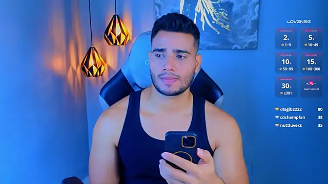 AndresRodriguez1 online show from 04/26/26, 02:04