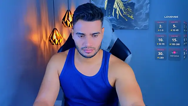 AndresRodriguez1 online show from 04/27/26, 12:03