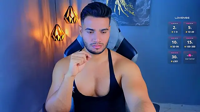 AndresRodriguez1 online show from 04/28/26, 11:48