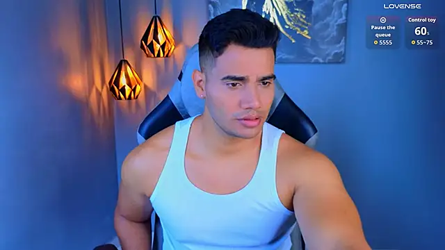 AndresRodriguez1 online show from 04/30/26, 01:50