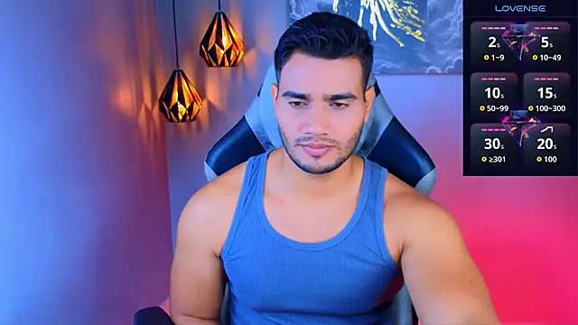 Snapshot of AndresRodriguez1 chatting on 05/14/26, 12:23 AndresRodriguez1 online show from 05/14/26, 12:23