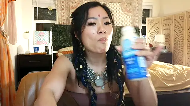 Snapshot of 222goddess444you chatting on 02/01/26, 02:21 222goddess444you online show from 02/01/26, 02:21