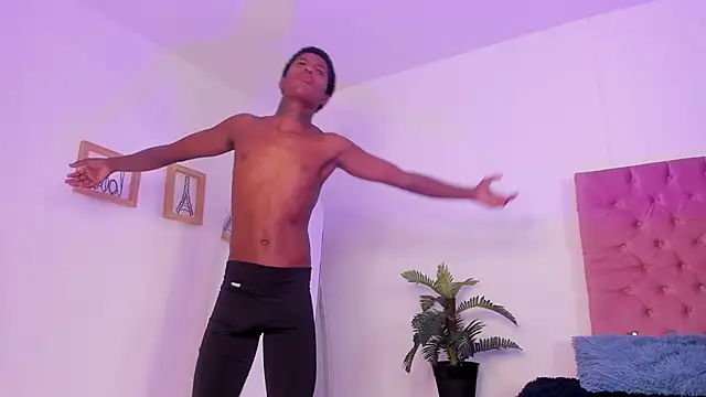 Snapshot of im_oleiderr chatting on 02/24/26, 04:10 im oleiderr online show from 02/24/26, 04:10