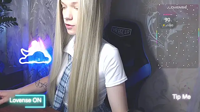 Shiny Victoria online show from 06/27/26, 08:30
