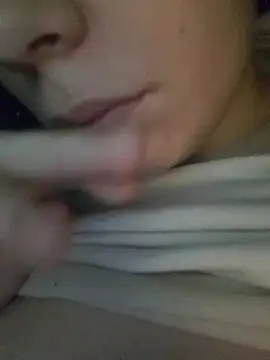 Snapshot of miraevelina chatting on 02/10/26, 08:35 miraevelina online show from 02/10/26, 08:35