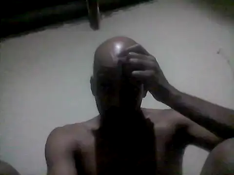 LanguidRunabout online show from 05/12/26, 06:38