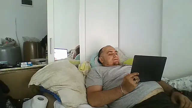 Snapshot of vitalik66679 chatting on 06/18/26, 05:19 vitalik66679 online show from 06/18/26, 05:19