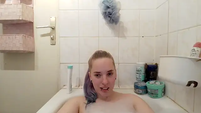 Snapshot of Red_desteny chatting on 03/05/26, 06:59 Red desteny online show from 03/05/26, 06:59