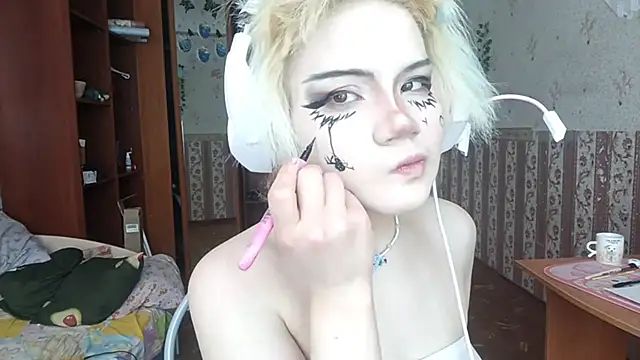 Snapshot of KathernSaulters chatting on 03/07/26, 07:05 KathernSaulters online show from 03/07/26, 07:05