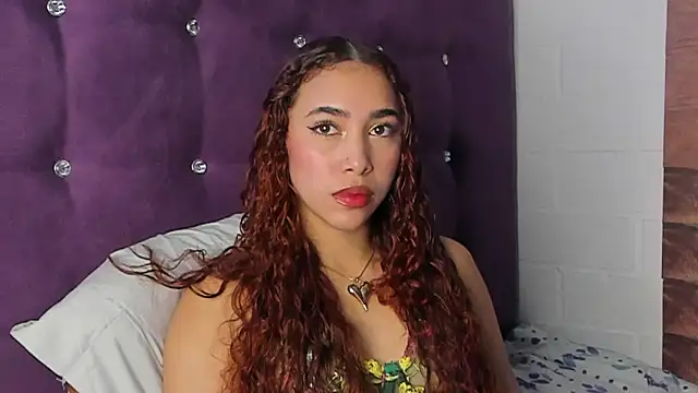 LiaHansson00 online show from 06/02/26, 05:04