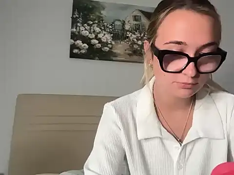 kelseyblu online show from 04/28/26, 10:48