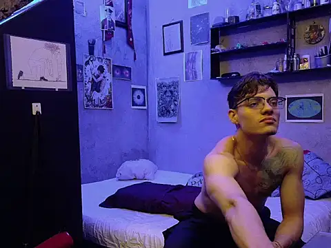 Snapshot of The-cashmaster chatting on 03/11/26, 03:45 The-cashmaster online show from 03/11/26, 03:45