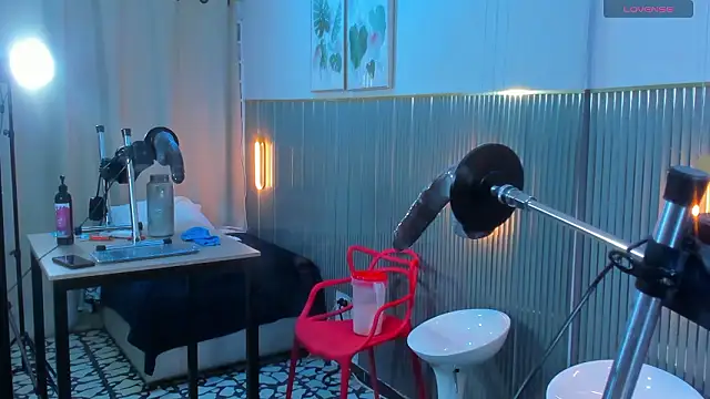 Snapshot of nazly_bigass chatting on 03/17/26, 07:17 nazly bigass online show from 03/17/26, 07:17