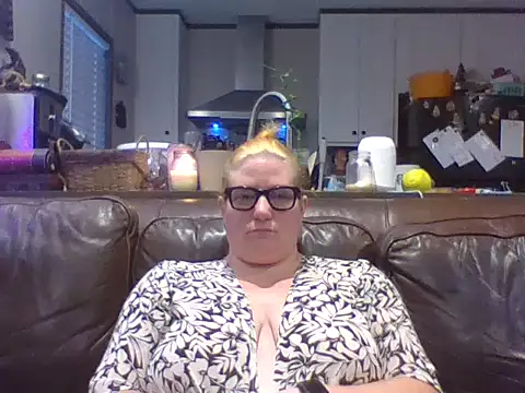 Snapshot of Dixie_Lady1986 chatting on 06/09/26, 12:06 Dixie Lady1986 online show from 06/09/26, 12:06