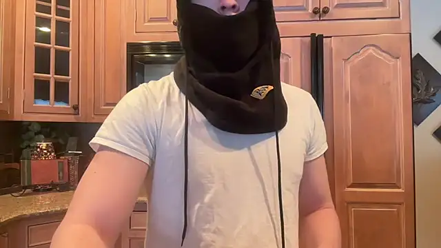 Snapshot of Grammer100 chatting on 02/02/26, 09:35 Grammer100 online show from 02/02/26, 09:35