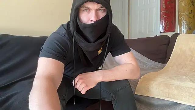 Snapshot of Grammer100 chatting on 02/04/26, 05:30 Grammer100 online show from 02/04/26, 05:30