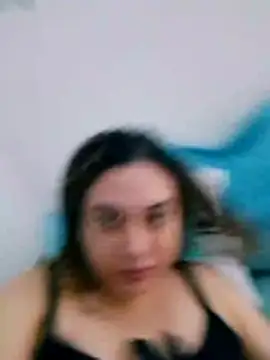 Snapshot of risitos23 chatting on 05/14/26, 02:40 risitos23 online show from 05/14/26, 02:40