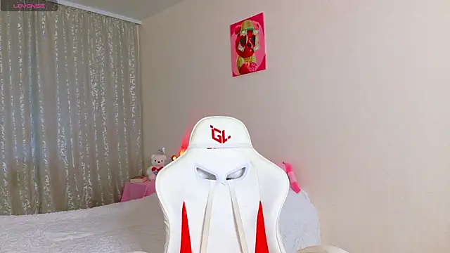 peachiee  online show from 05/16/26, 02:19
