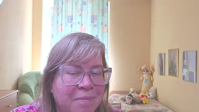 Emma Eclipsee online show from 05/16/26, 10:47