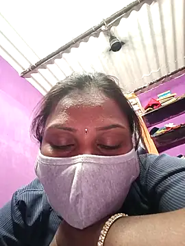 Tamil Hot Nisha online show from 03/01/26, 07:54