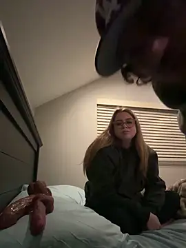 Snapshot of xxlivecouple chatting on 02/08/26, 07:56 xxlivecouple online show from 02/08/26, 07:56