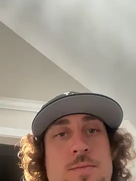 Snapshot of xxlivecouple chatting on 02/18/26, 04:30 xxlivecouple online show from 02/18/26, 04:30