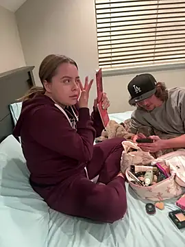 Snapshot of xxlivecouple chatting on 03/15/26, 04:29 xxlivecouple online show from 03/15/26, 04:29