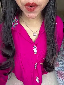 Snapshot of nauty_girl_shalu chatting on 03/07/26, 04:53 nauty girl shalu online show from 03/07/26, 04:53