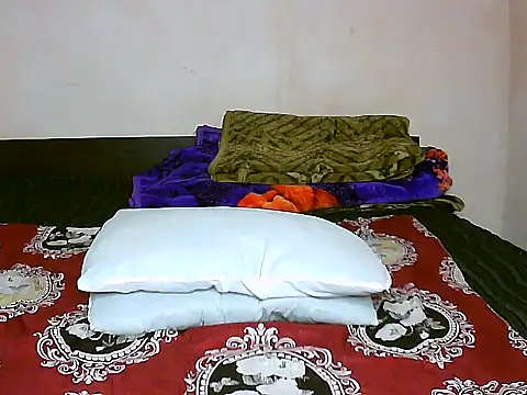 Snapshot of nauty_girl_shalu chatting on 03/20/26, 04:50 nauty girl shalu online show from 03/20/26, 04:50