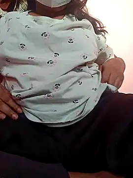 Snapshot of vyshali_vyshu chatting on 02/04/26, 12:11 vyshali vyshu online show from 02/04/26, 12:11