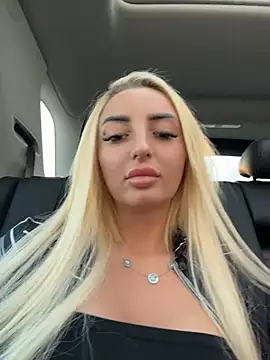 MissObsidian online show from 06/25/26, 05:39