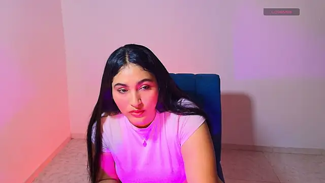 Lya dubois  online show from 05/07/26, 02:33