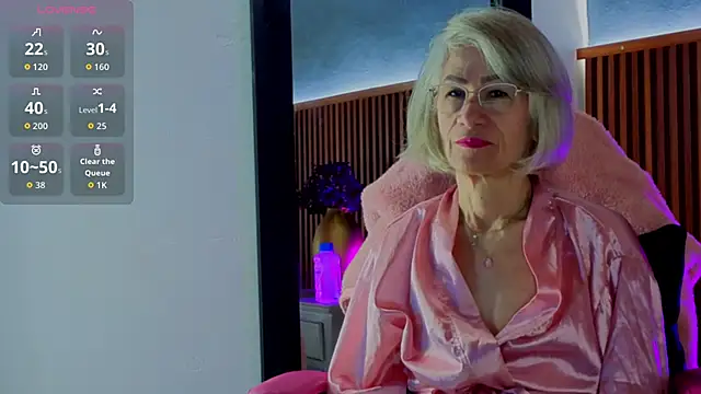 miss monserrate01 online show from 06/11/26, 12:58