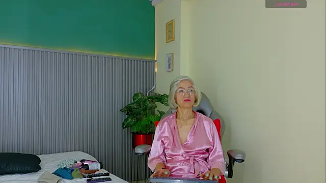 miss monserrate01 online show from 06/20/26, 01:25