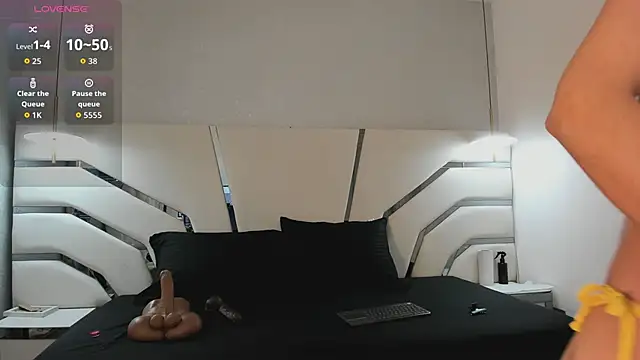 Snapshot of ninna_vinns chatting on 02/06/26, 03:55 ninna vinns online show from 02/06/26, 03:55