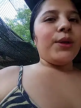 Snapshot of Salome_Vivas chatting on 04/27/26, 04:38 Salome Vivas online show from 04/27/26, 04:38