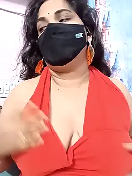 Snapshot of Maturecouple225 chatting on 02/15/26, 08:05 Maturecouple225 online show from 02/15/26, 08:05