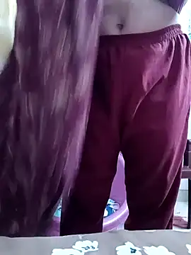 Snapshot of Maturecouple225 chatting on 03/20/26, 04:56 Maturecouple225 online show from 03/20/26, 04:56