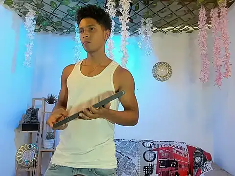 Snapshot of Yoel_hot2004 chatting on 02/10/26, 07:40 Yoel hot2004 online show from 02/10/26, 07:40