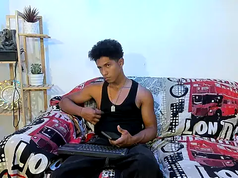 Snapshot of Yoel_hot2004 chatting on 02/12/26, 07:53 Yoel hot2004 online show from 02/12/26, 07:53