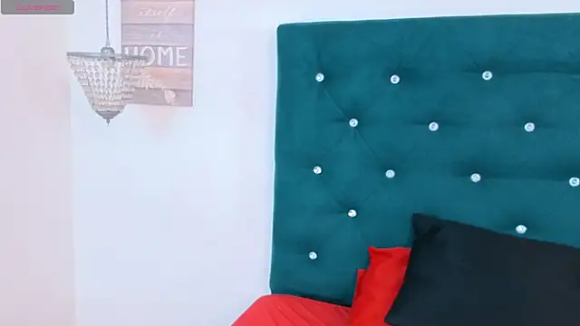 meganrousx online show from 05/02/26, 01:38
