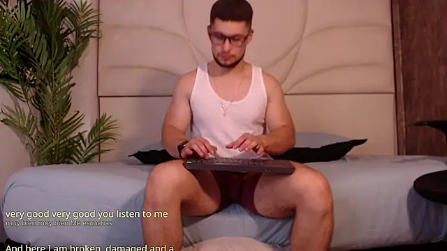 Snapshot of valenssio_moretti chatting on 03/31/26, 03:52 valenssio moretti online show from 03/31/26, 03:52