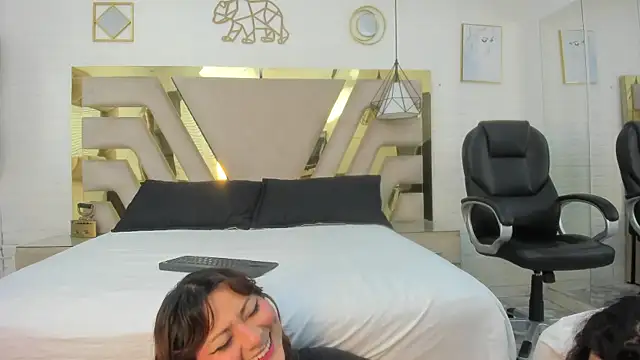 Goldentemptation  online show from 04/26/26, 01:09
