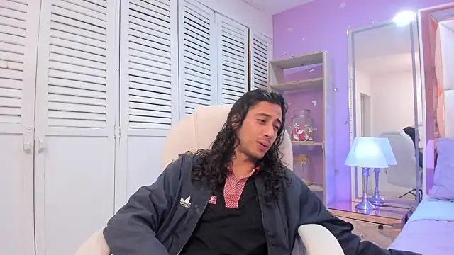 Goldentemptation  online show from 05/05/26, 07:33