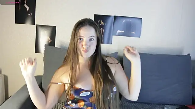 Baby-hot-girl online show from 07/12/26, 04:42