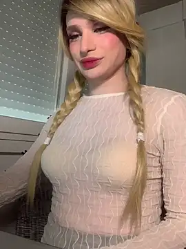 Julia SweetBaby online show from 03/25/26, 04:02