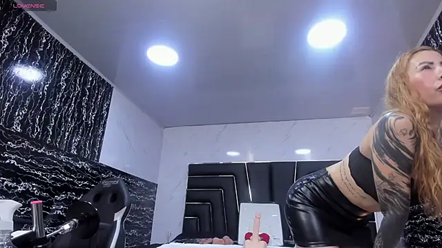 Ladyy Scarlett online show from 07/02/26, 02:33
