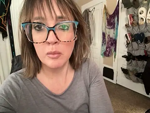 Snapshot of BrookiesLife chatting on 02/16/26, 07:54 BrookiesLife online show from 02/16/26, 07:54