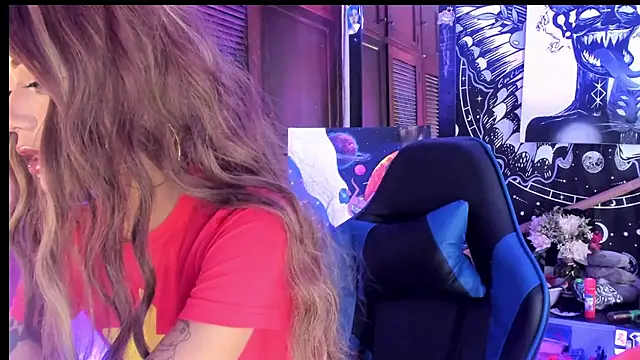 Snapshot of Ivy_Byte chatting on 02/23/26, 08:28 Ivy Byte online show from 02/23/26, 08:28