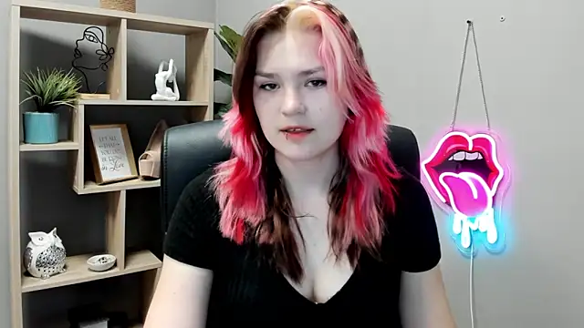 SweetLilyxo online show from 06/09/26, 06:58